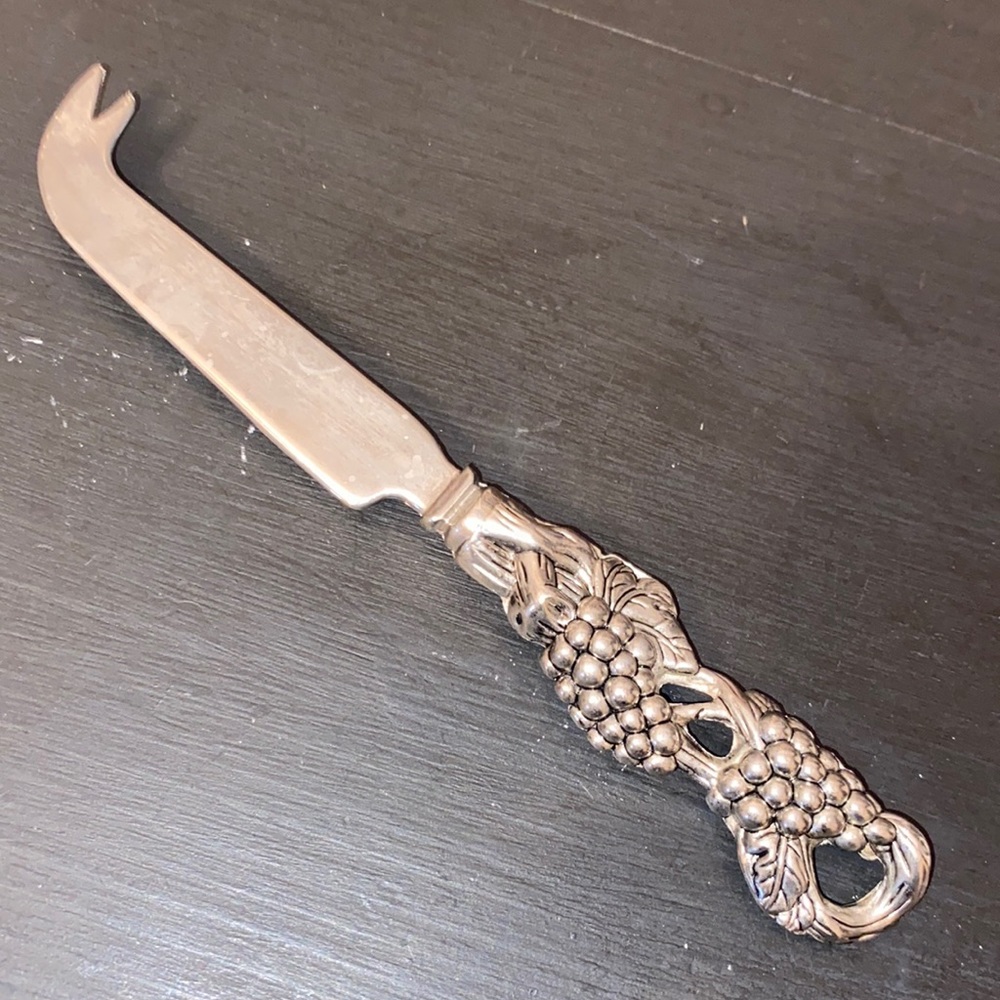 Vintage Epicureanism Vineyard Cheese Knife